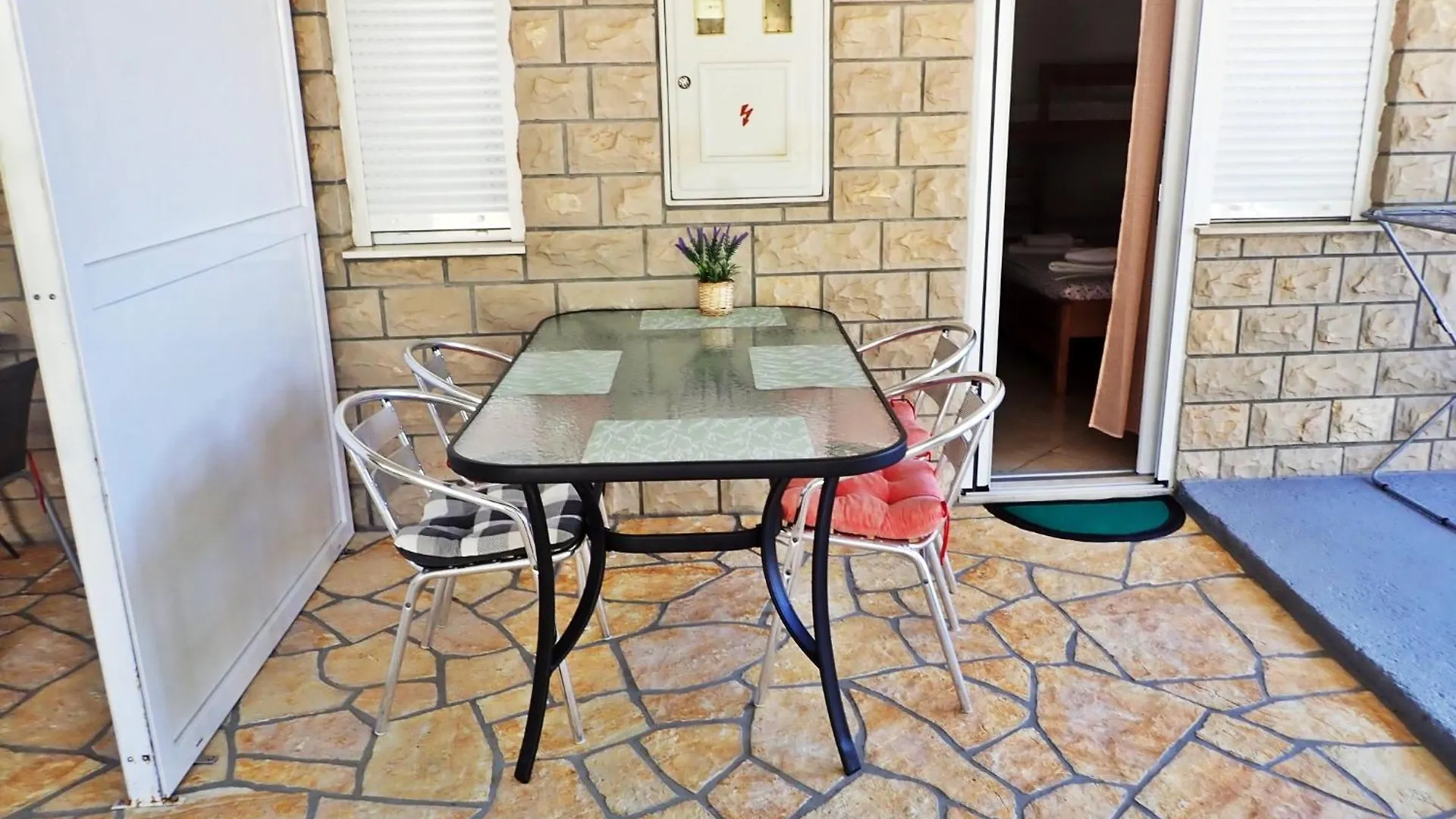 Apartments Cvitko تريبانج كروشيتسا